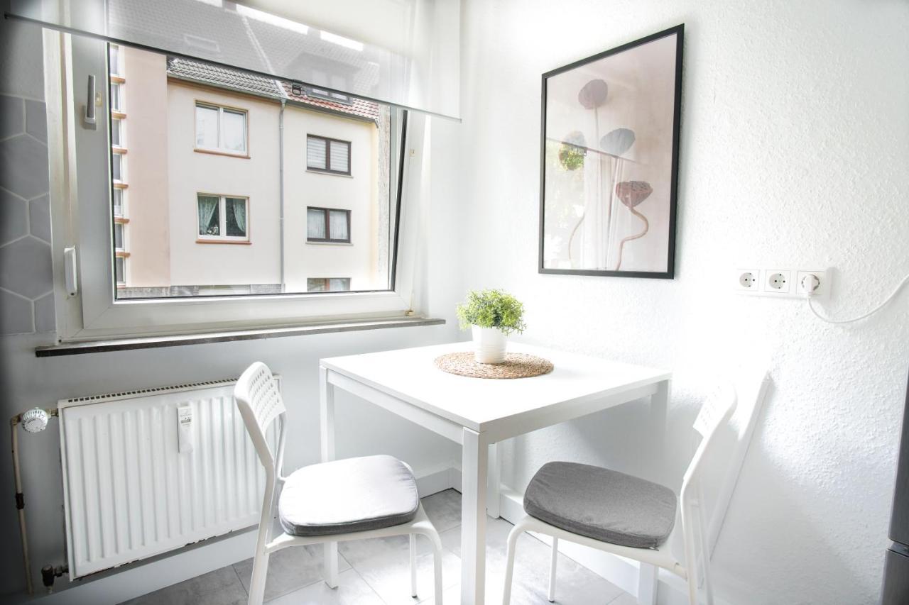 Homefy Bright And Cozy Holiday Apartment - Washer & Dryer - Free Parking Essen Exterior foto